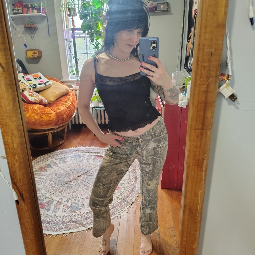 SOLD Mossy Oak Women's 8 Medium 29" Olive Green Realtree Camo Bootcut Pants - Picture 8 of 12